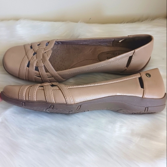 Life Stride Women's Beige  Diverse Cushioned Footbed Square Toe Flats Sz 10M - Picture 3 of 8